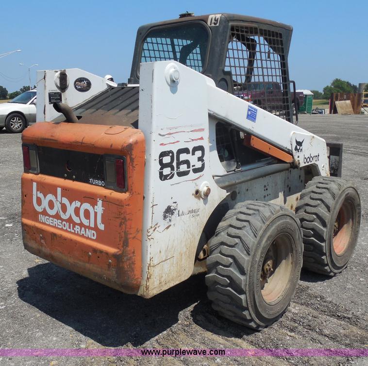 image for item G8595 1999 Bobcat 863 skid steer