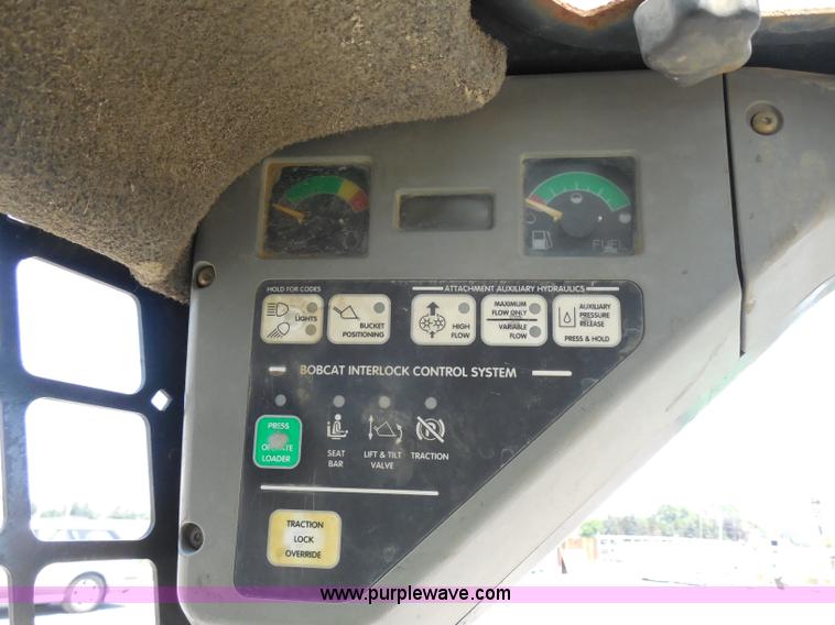 image for item G8595 1999 Bobcat 863 skid steer