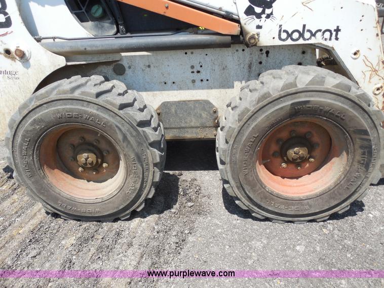 image for item G8595 1999 Bobcat 863 skid steer