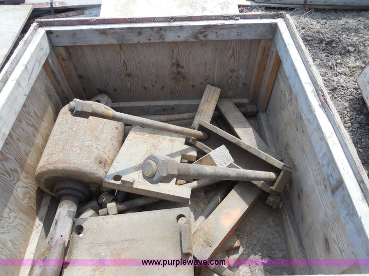 image for item G8600 Manitowoc crane parts