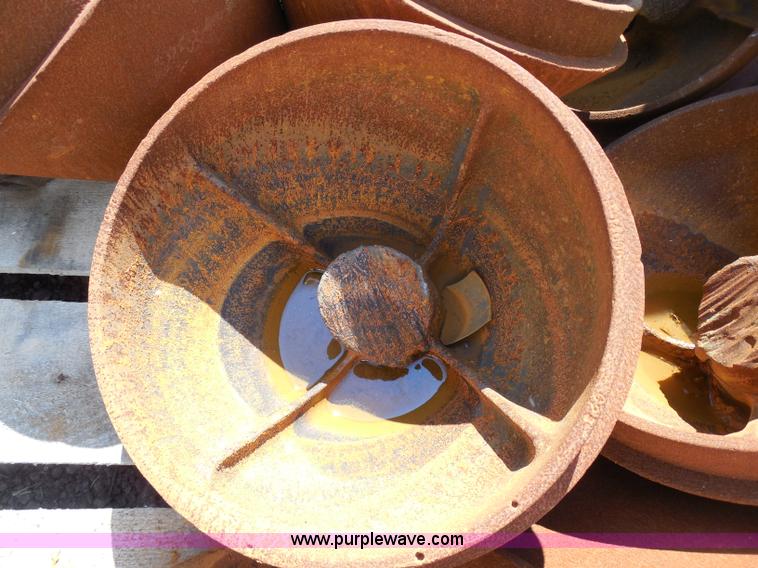 image for item G8605 (7) 12 3/4" pile points