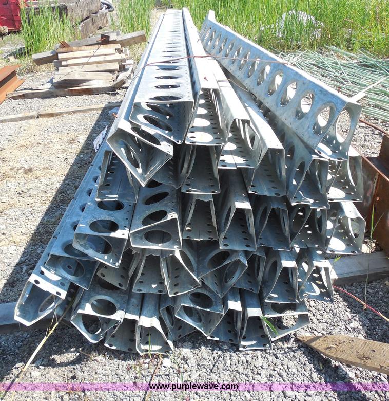 image for item G8609 Approximately 37 E-beams