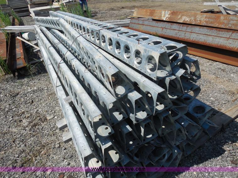 image for item G8609 Approximately 37 E-beams