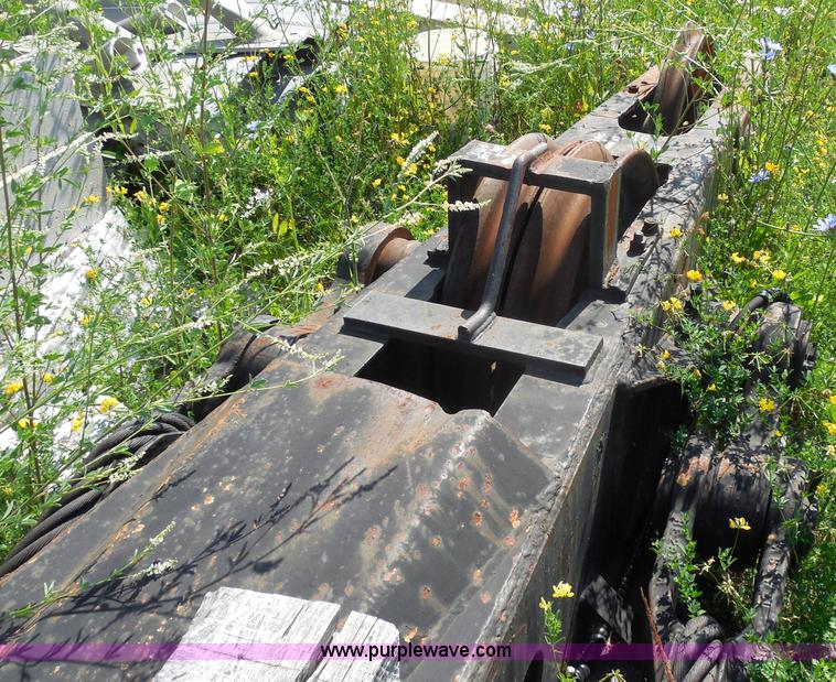 image for item G8612 Manitowoc crane boom section