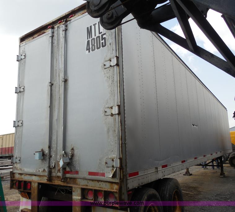 image for item G8614 1993 Monon dry van trailer