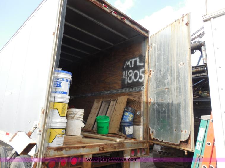 image for item G8614 1993 Monon dry van trailer