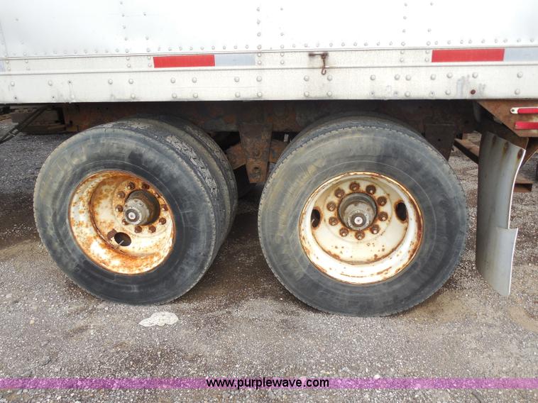 image for item G8614 1993 Monon dry van trailer