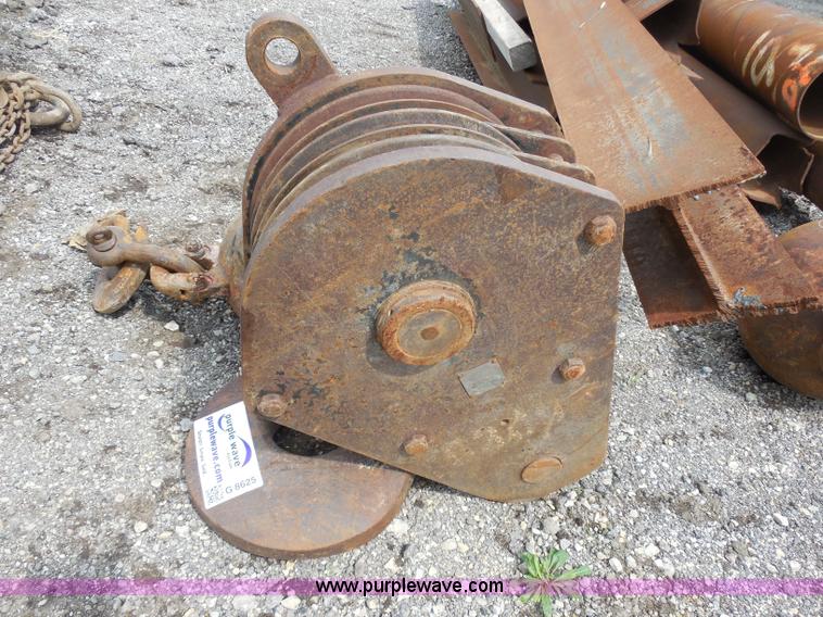 image for item G8625 Crane block