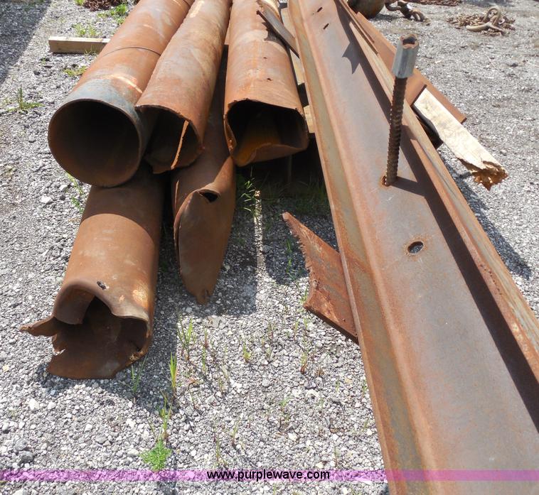 image for item G8628 Assorted scrap iron