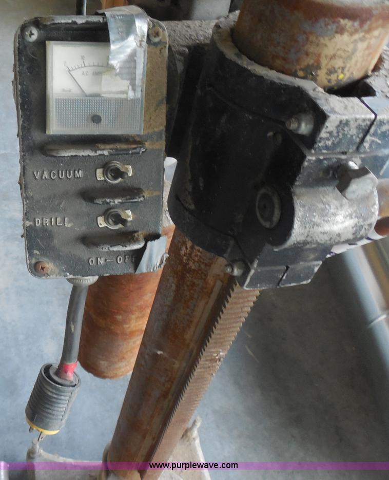 image for item G8642 Milwaukee Dymo drill