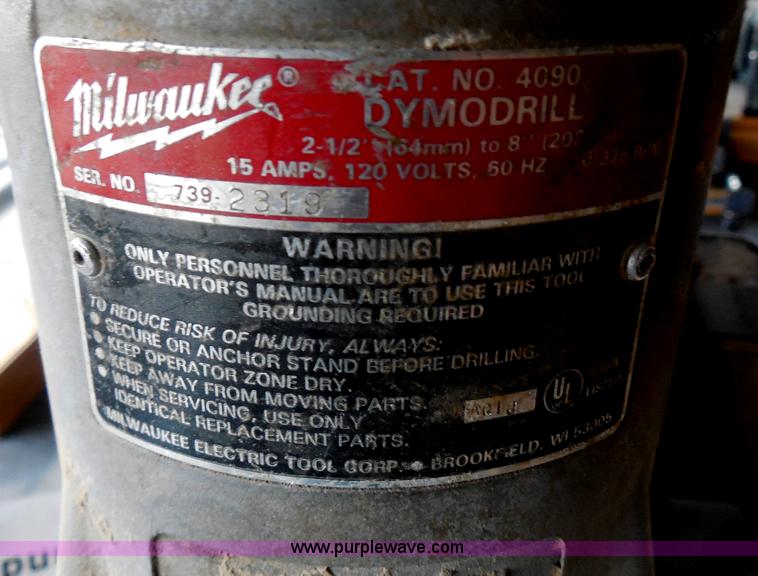 image for item G8642 Milwaukee Dymo drill