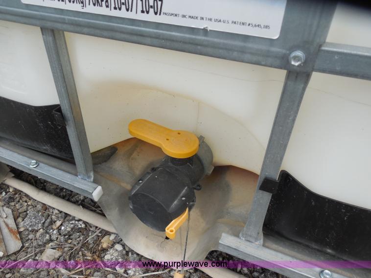 image for item G8653 (2) poly tanks