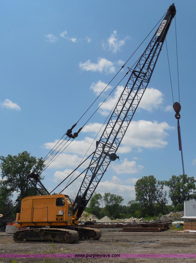 image for item G8659 1970 American 599 40-ton lattice boom crawler crane