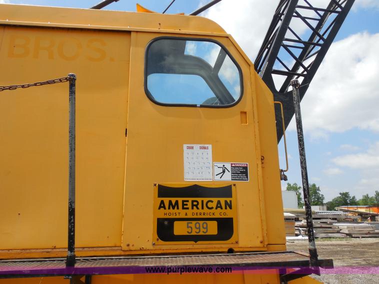 image for item G8659 1970 American 599 40-ton lattice boom crawler crane