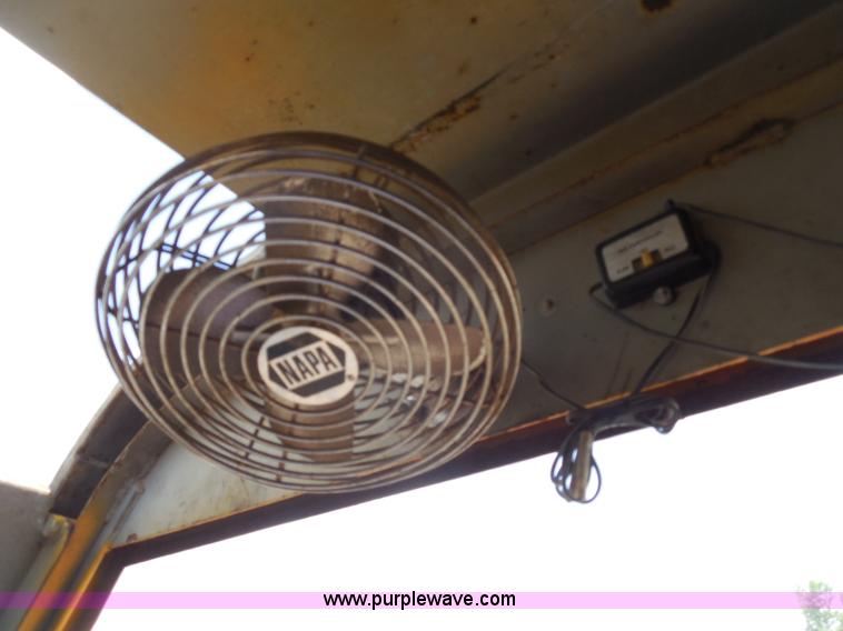 image for item G8659 1970 American 599 40-ton lattice boom crawler crane