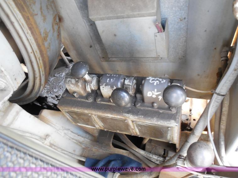 image for item G8659 1970 American 599 40-ton lattice boom crawler crane