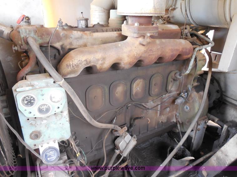 image for item G8659 1970 American 599 40-ton lattice boom crawler crane