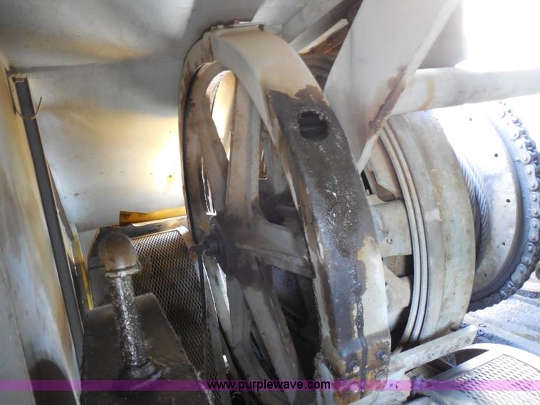 image for item G8659 1970 American 599 40-ton lattice boom crawler crane