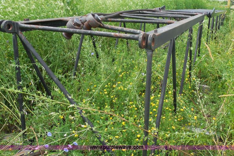 image for item G8659 1970 American 599 40-ton lattice boom crawler crane