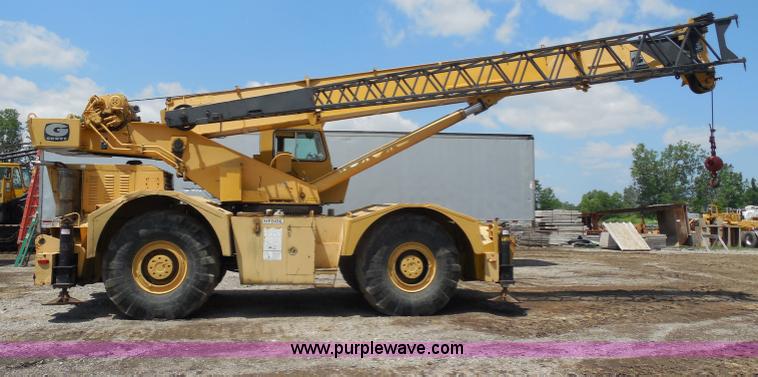 image for item G8660 1982 Grove RT65S 35-ton rough terrain crane