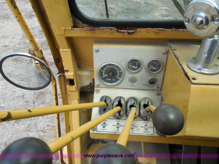 image for item G8660 1982 Grove RT65S 35-ton rough terrain crane