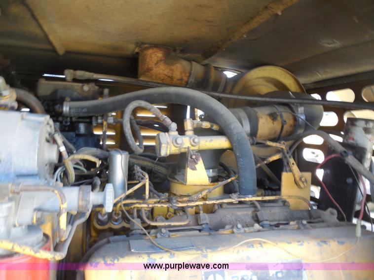 image for item G8660 1982 Grove RT65S 35-ton rough terrain crane