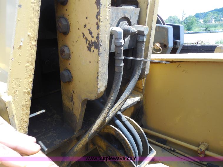 image for item G8660 1982 Grove RT65S 35-ton rough terrain crane