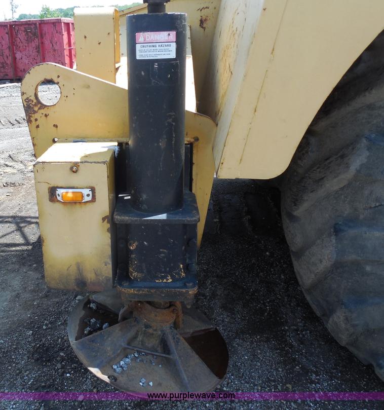 image for item G8660 1982 Grove RT65S 35-ton rough terrain crane