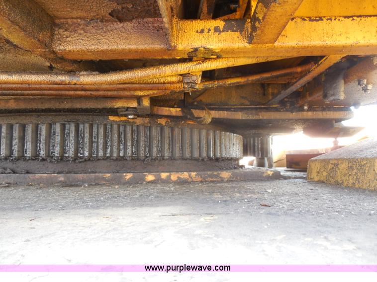 image for item G8660 1982 Grove RT65S 35-ton rough terrain crane