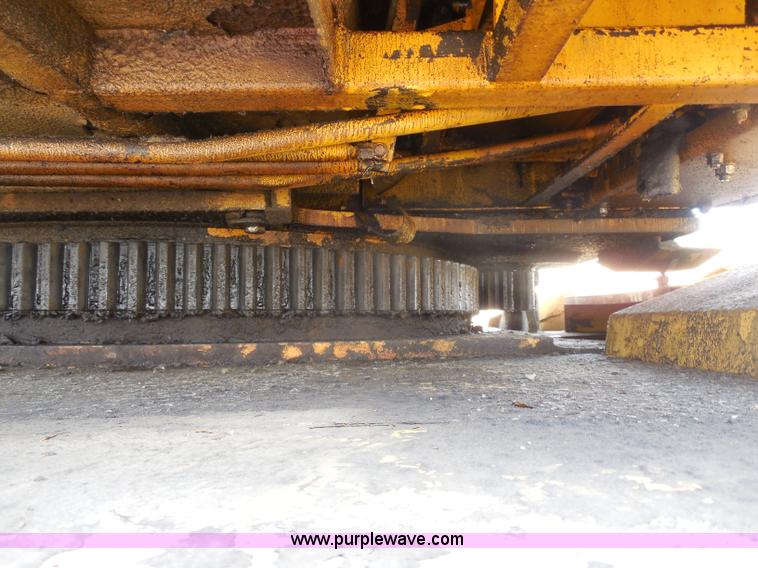 image for item G8660 1982 Grove RT65S 35-ton rough terrain crane