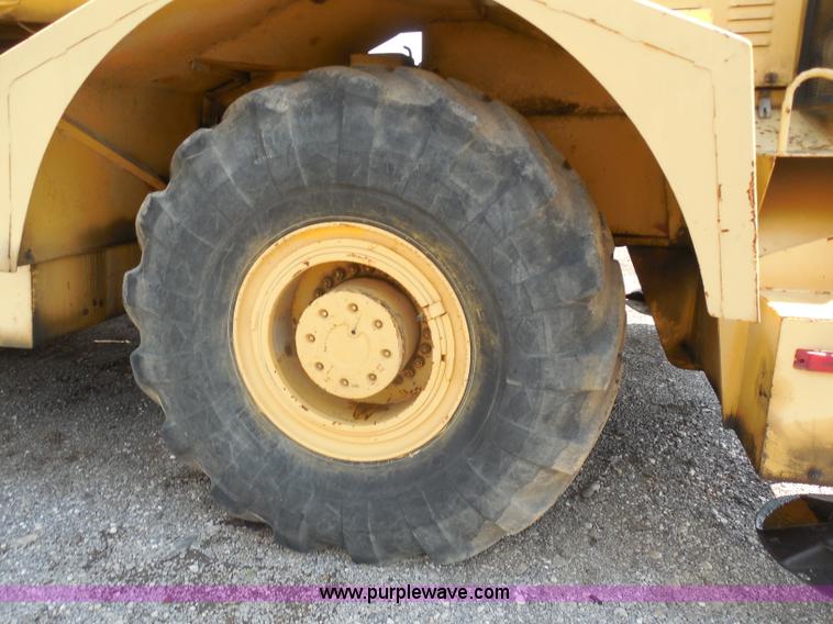 image for item G8660 1982 Grove RT65S 35-ton rough terrain crane