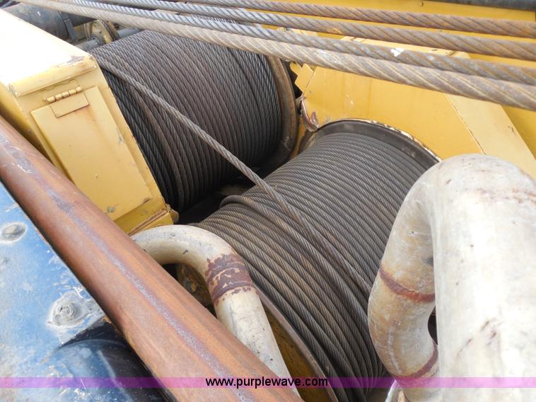 image for item G8661 1975 Lorain L-790 100-ton lattice boom crawler crane