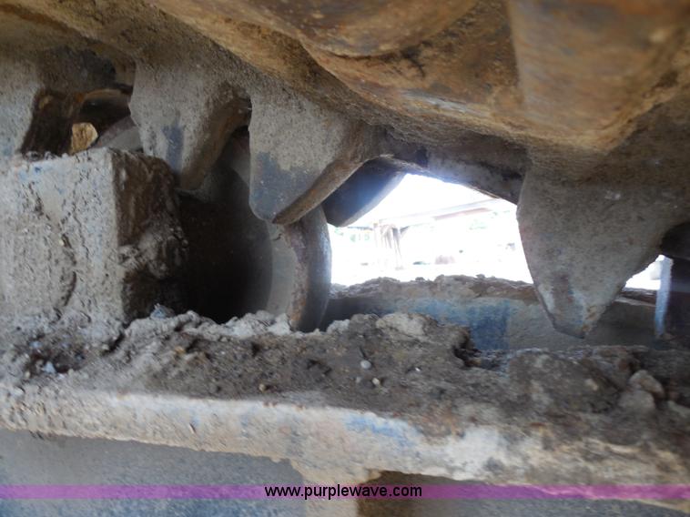 image for item G8661 1975 Lorain L-790 100-ton lattice boom crawler crane