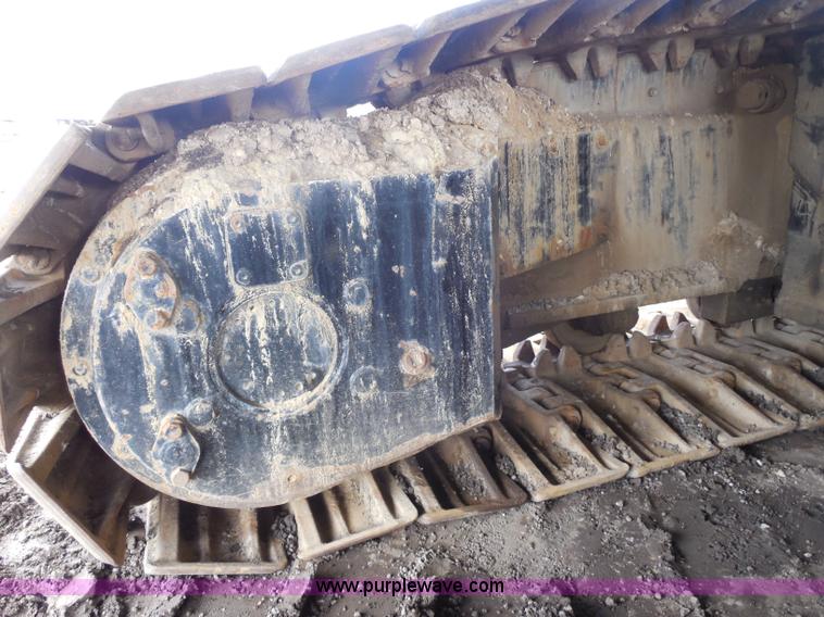 image for item G8661 1975 Lorain L-790 100-ton lattice boom crawler crane