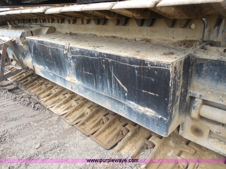 image for item G8661 1975 Lorain L-790 100-ton lattice boom crawler crane