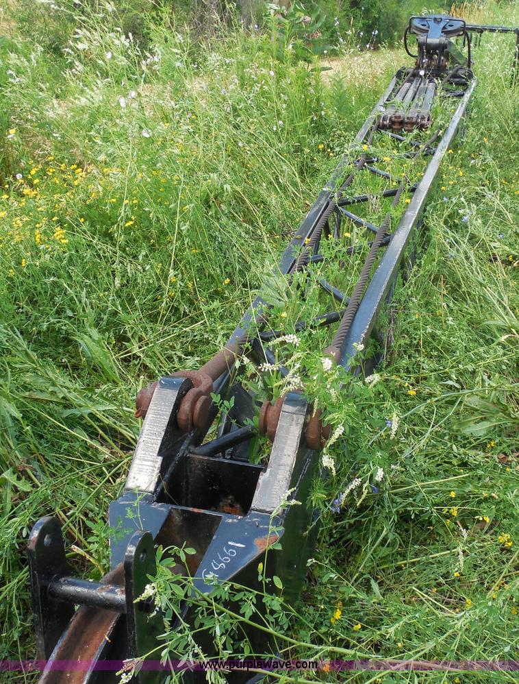 image for item G8661 1975 Lorain L-790 100-ton lattice boom crawler crane