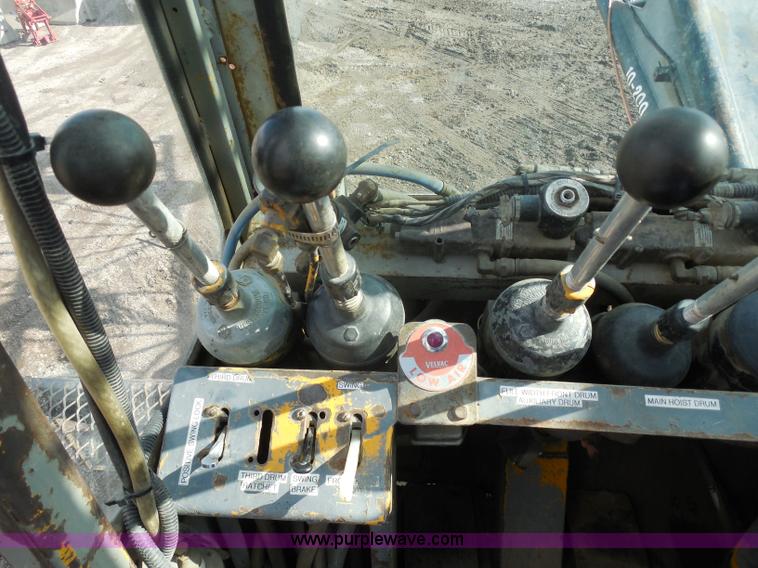 image for item G8663 1974 Lima 700-HC 80-ton lattice boom crawler crane