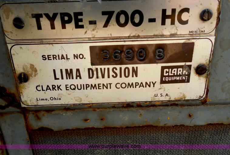 image for item G8663 1974 Lima 700-HC 80-ton lattice boom crawler crane