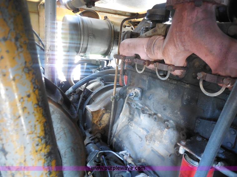 image for item G8663 1974 Lima 700-HC 80-ton lattice boom crawler crane