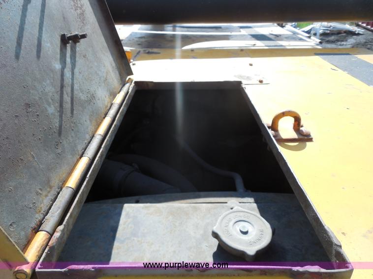 image for item G8663 1974 Lima 700-HC 80-ton lattice boom crawler crane