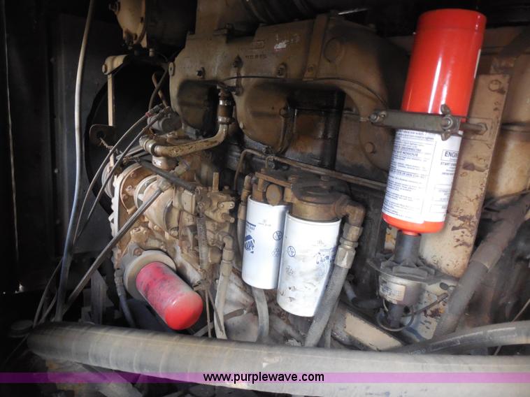 image for item G8663 1974 Lima 700-HC 80-ton lattice boom crawler crane