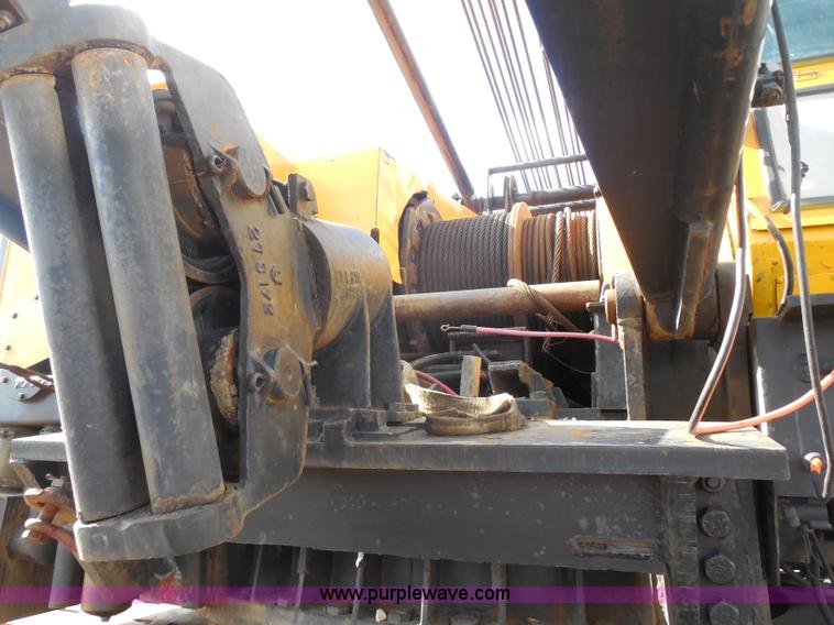 image for item G8663 1974 Lima 700-HC 80-ton lattice boom crawler crane