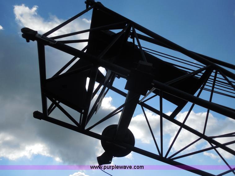 image for item G8663 1974 Lima 700-HC 80-ton lattice boom crawler crane