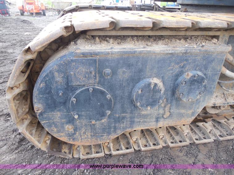 image for item G8663 1974 Lima 700-HC 80-ton lattice boom crawler crane