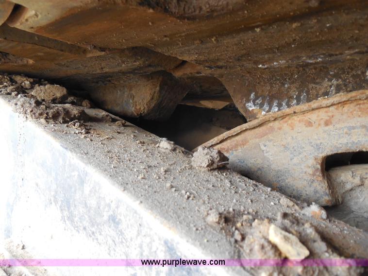 image for item G8663 1974 Lima 700-HC 80-ton lattice boom crawler crane