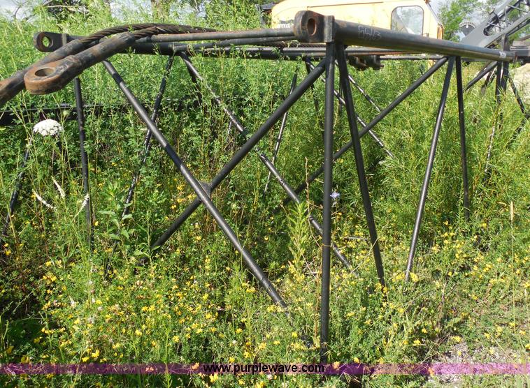 image for item G8663 1974 Lima 700-HC 80-ton lattice boom crawler crane