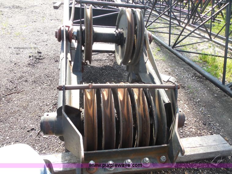 image for item G8663 1974 Lima 700-HC 80-ton lattice boom crawler crane