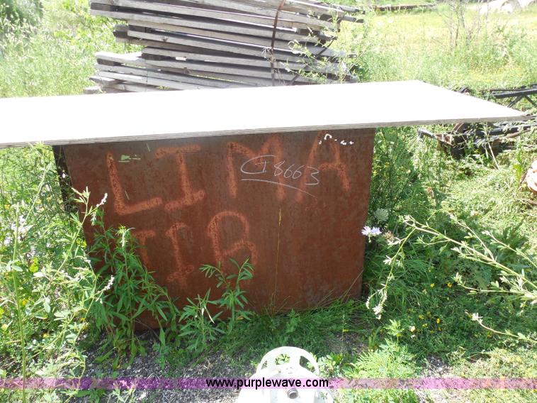 image for item G8663 1974 Lima 700-HC 80-ton lattice boom crawler crane