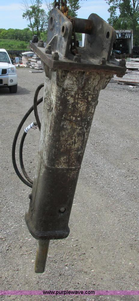 image for item G8664 Komac hydraulic breaker