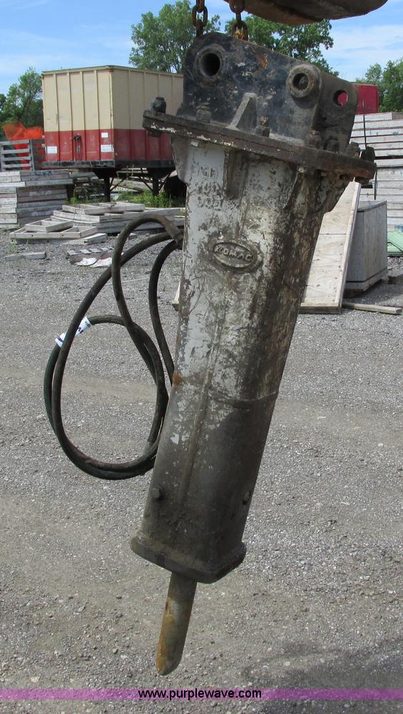 image for item G8664 Komac hydraulic breaker